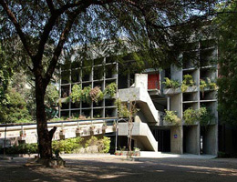 Le Corbusier. Ле Корбюзье. Здание Текстильной ассоциации (Mill Owners' Association Building), Ахмедабад, Индия. 1951