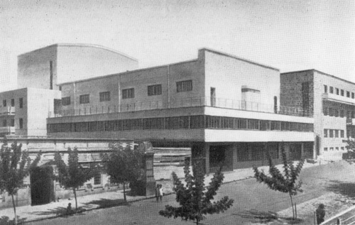 М. Д. Мазманян,  Г. В. Кочар, К. С. Ала6ян. Клуб строителей в Ереване. 1929—1931