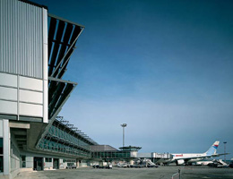 Ричард Роджерс (Richard Rogers): Marseille International Airport, Marseille, France (Интернациональный аэропорт, Марсель, Франция), 1989—1992