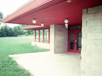 Фрэнк Ллойд Райт (Frank Lloyd Wright): Wyoming Valley Grammar School, Spring Green, Wisconsin (Вайоминг-вэлльская школа, Вайоминг-Вэлли, под Спринг-Грином, Висконсин), 1956