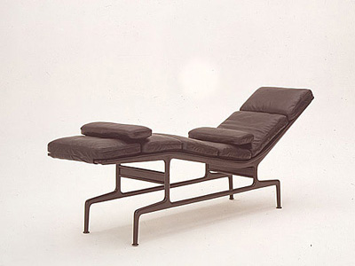 Charles & Ray Eames. Чарльз и Рэй Эймс. Soft Pad Chaise ES 106. 1968