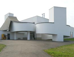 Фрэнк Гери. Frank Gehry: Vitra Design Museum (музей дизайна Vitra), Vitra premises, Weil am Rhein, Germany, 1989