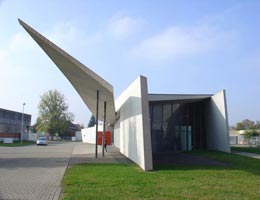 Заха Хадид. Zaha Hadid Architects: Vitra Fire Station, Weil am Rhein, Germany (Пожарная часть «Витра», Вайль-на-Рейне, Германия), 1990—1994