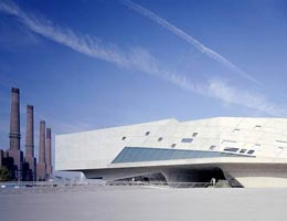 Заха Хадид. Zaha Hadid Architects: Phaeno Science Cente, Wolfsburg, Germany (Научный центр «Phaeno», Вольфсбург, Германия), 1999—2005