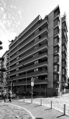 Vico Magistretti. Вико Маджистретти. Жилой дом Casa a Torre на площади Aquileia, Милан 1964