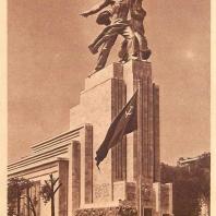 Ахитектор Б.М. Иофан. Скульптор В.И. Мухина. Павильон СССР на Международной выставке в Париже. 1937