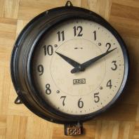 Часы для производственных помещений AEG, Петер Беренс, 1909 г.