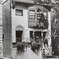 Albert Sullivan Residence, Chicago (1891–1892). Louis Henry Sullivan