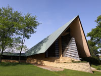 Фрэнк Ллойд Райт (Frank Lloyd Wright): Unitarian Society Meeting House, Shorewood Hills, Wisconsin (Унитарная церковь, Шервуд-Хиллс, Висконсин ), 1947—1951